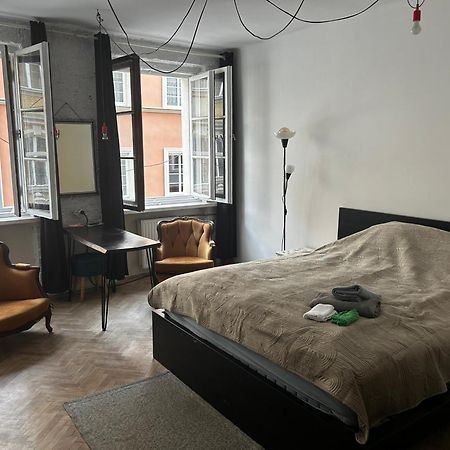 Private Apartament Wroniecka 6 - Parking Poznan Luaran gambar